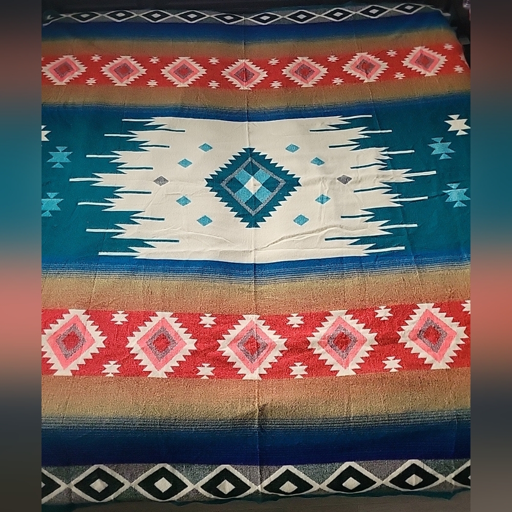 Ecuadorian Handmade Alpaca Blend Blanket